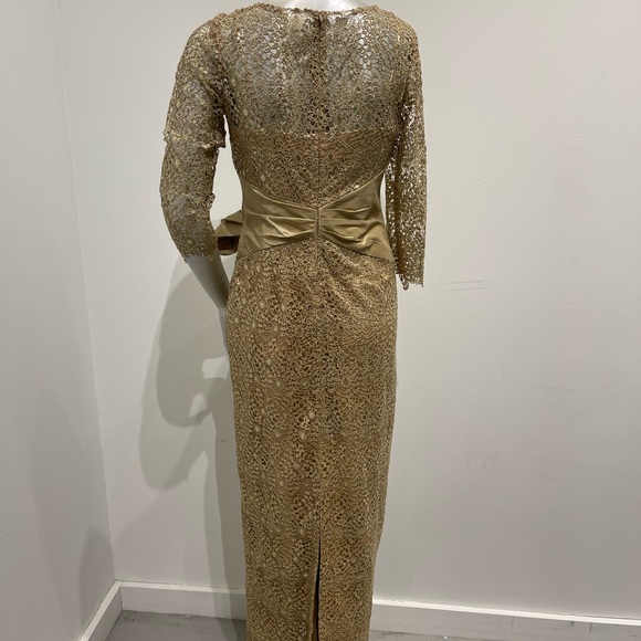 Rickie Freeman TERI JON Gown - Picture 5 of 17